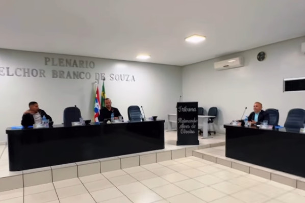 Câmara de São Francisco do Brejão realiza Sessão Extraordinária para apreciação do Projeto de L...